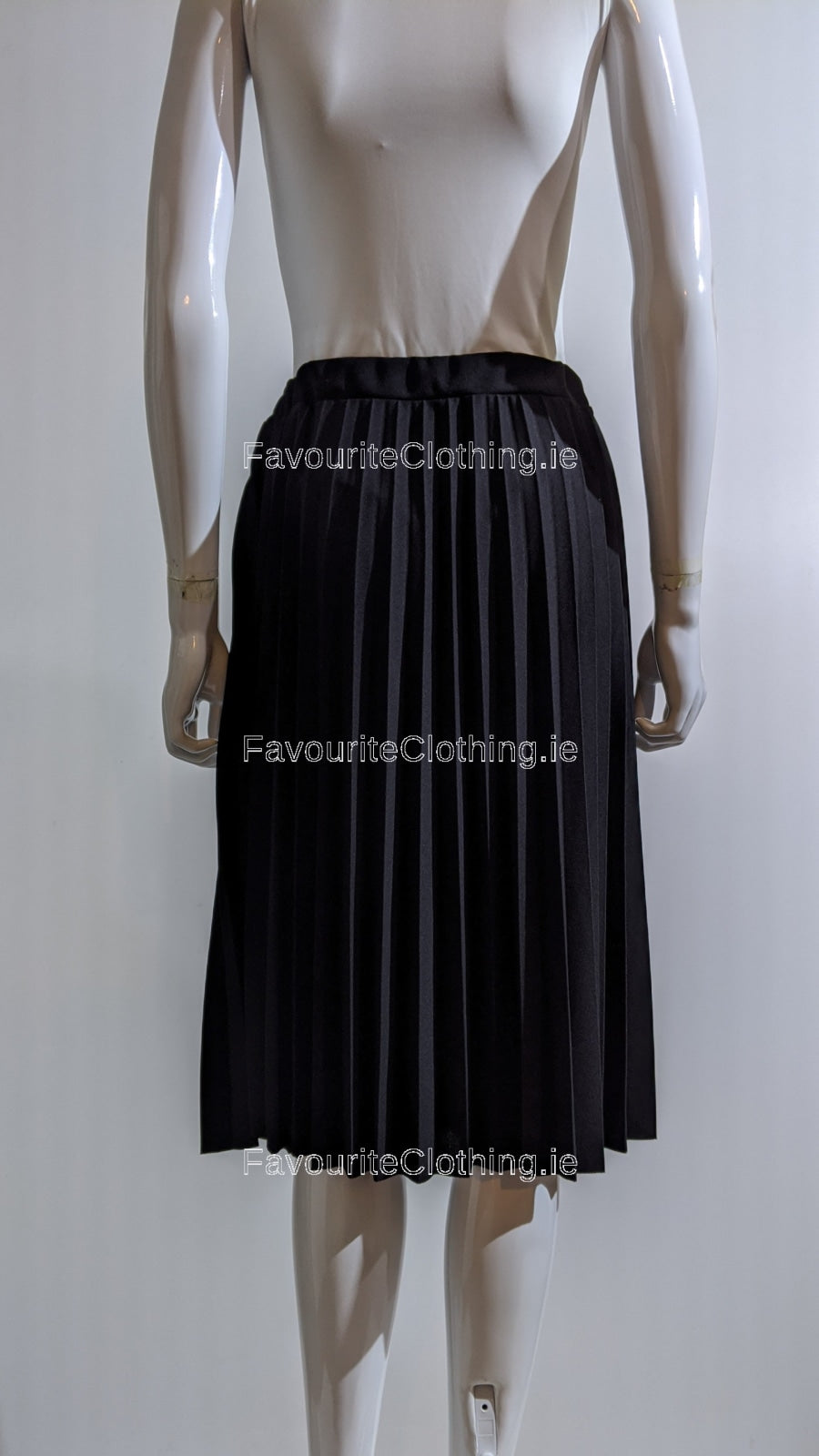 Black Pleated Knee Length Skirt