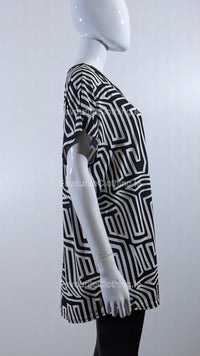 Black & White Abstract Print Loose Zip Top