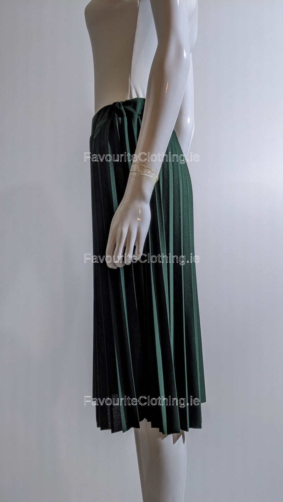 Green Pleated Knee Length Skirt